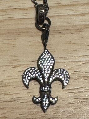 Retired Thomas Sabo Fleur-de-Lis Crystal Pendant Necklace - Silver